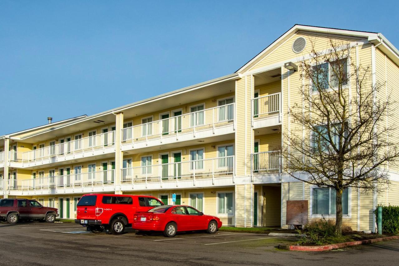 Hometowne Studios By Red Roof Salem, Or Exterior photo
